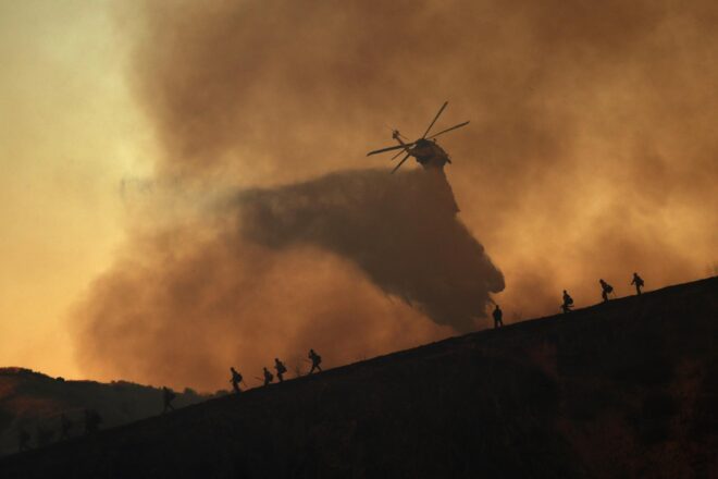 Ja són deu els morts pels incendis descontrolats a Los Angeles