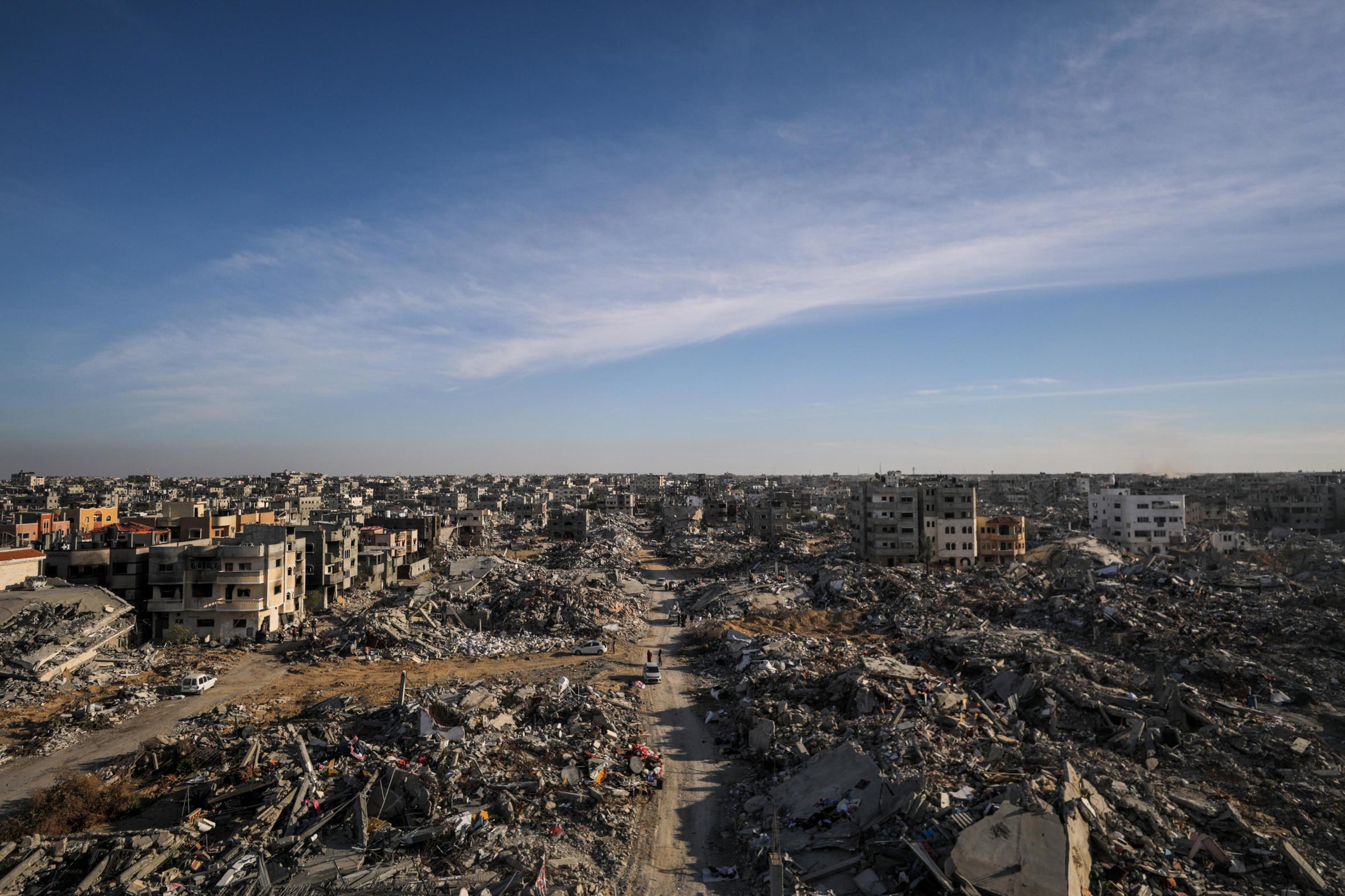 Edificis derruïts al sud de Gaza (fotografia: Mohammed Saber / Efe).