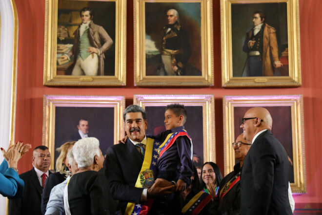 Nicolás Maduro pren possessió com a president de Veneçuela