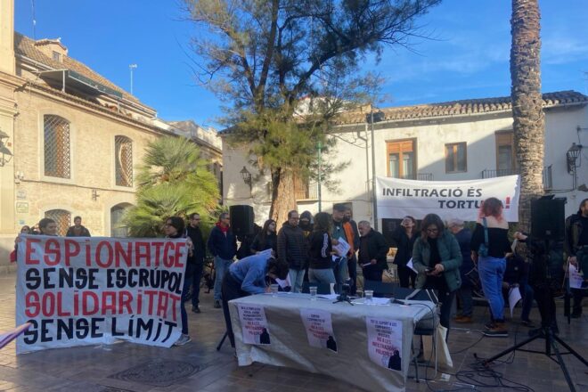 Dues activistes es querellen contra un policia espanyol infiltrat en el moviment popular de València