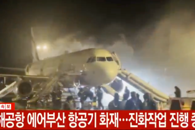 Evacuen més de 170 persones d’un avió en flames a Corea del Sud