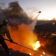 L’incendi sense precedents que ha destruït una de les zones més emblemàtiques de Los Angeles