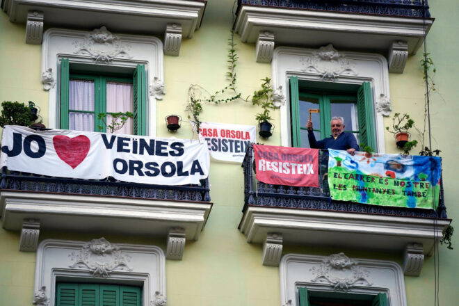 El propietari insinua que vendrà la Casa Orsola i critica el veí pendent de desnonament