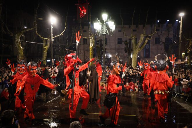 Sant Antoni venç la pluja i els dimonis a la Pobla