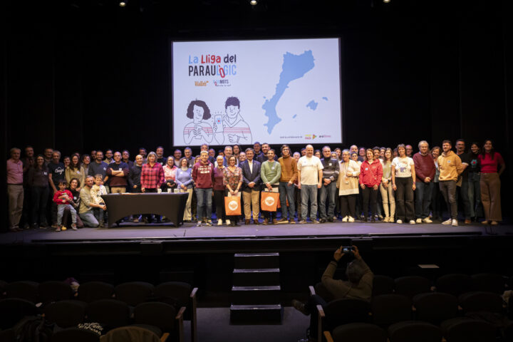 La fotografia final de tots els concursants arribats d'arreu dels Països Catalans
