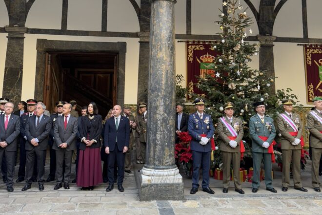 Parlon trenca deu anys de boicot i assisteix a la celebració de la Pasqua Militar de Barcelona