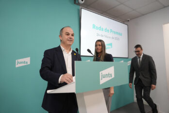 La conferència de premsa d'ahir de Junts (fotografia: Enric Fontcuberta).