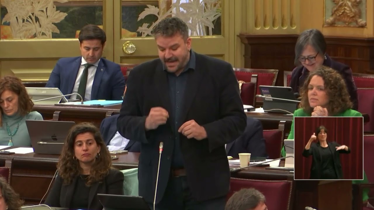 Apesteguia, en un moment del ple.