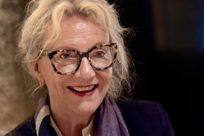 Elizabeth Strout: “Amb Trump és un caos total, no sabem si això acabarà amb guerra civil”