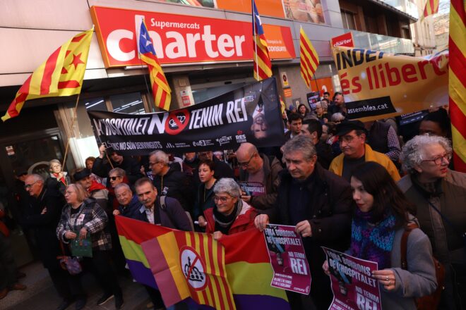 Manifestació de l’ANC a l’Hospitalet contra la presència de Felipe VI