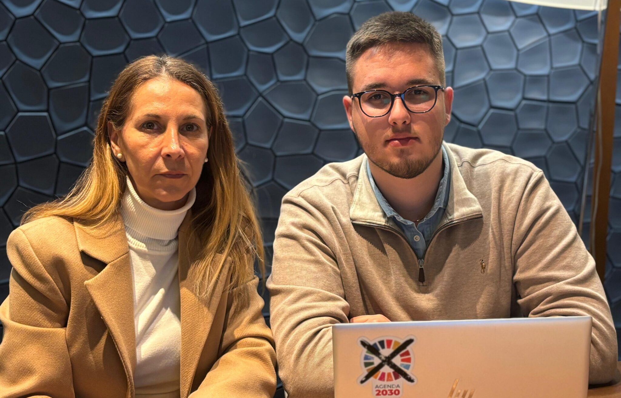 Els regidors de Vox a Salou, Anabel Rodríguez i Paul Daniel Axinte