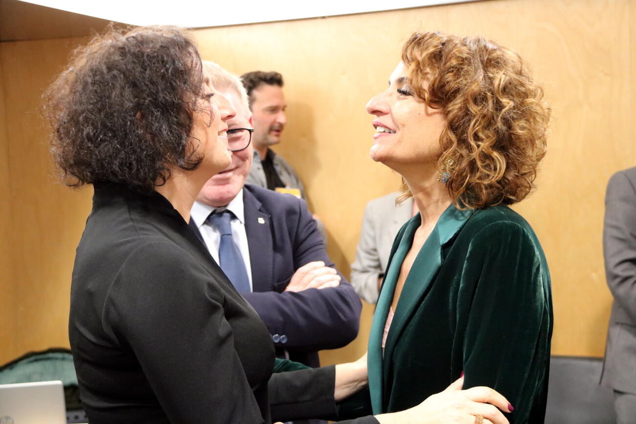 La consellera d'Economia, Alícia Romero, i la ministra d'Hisenda, María Jesús Montero, al Consell de Política Fiscal i Financera del febrer (fotografia: ACN).