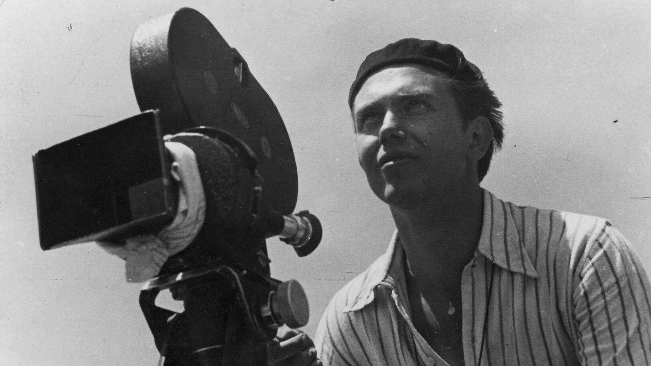Amb la càmera, en una imatge dels anys 30 republicans (fotografia: arxiu).