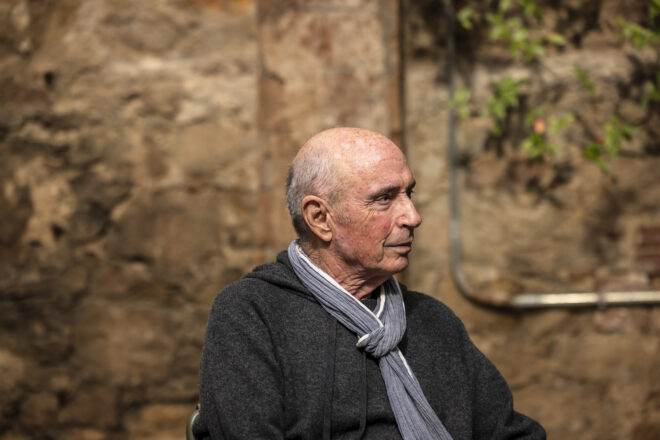 Lluís Llach: “Amb tot el que passa, i no hi ha crema de la Bastilla?”