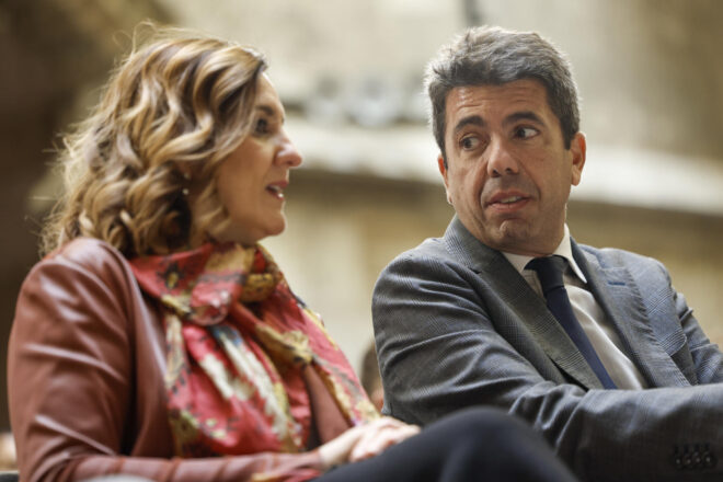 La jutgessa de Catarroja cita com a testimonis la batllessa de València i quinze batlles més