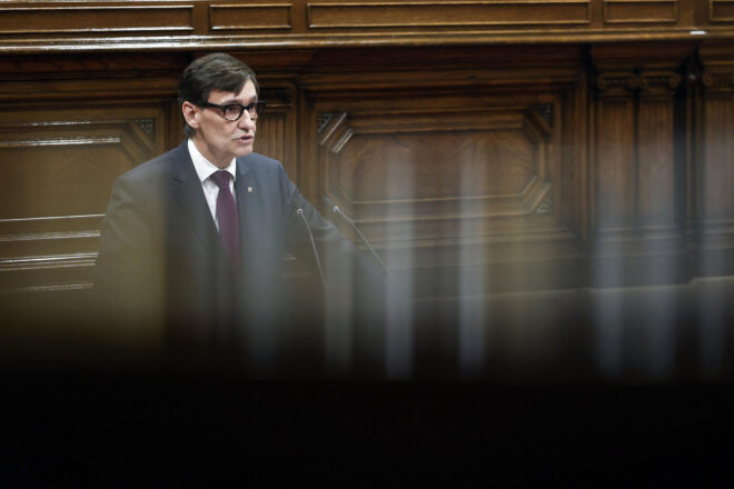 Illa es reuneix un any tard amb Puigdemont