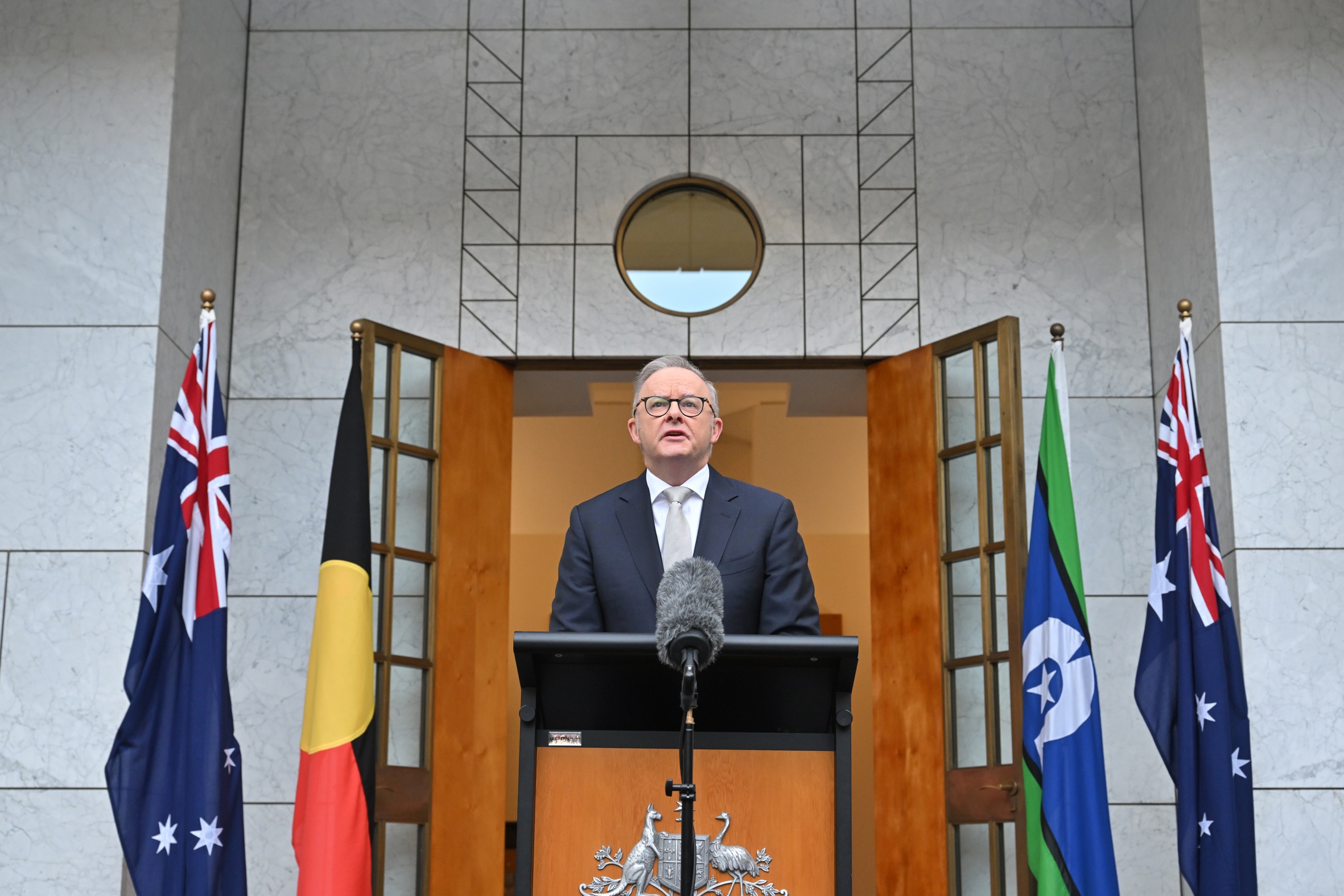 El primer ministre australià, Anthony Albanese, durant la conferència en què anuncià la convocatòria d'eleccions, ahir (fotografia: Mick Tsikas / Efe).