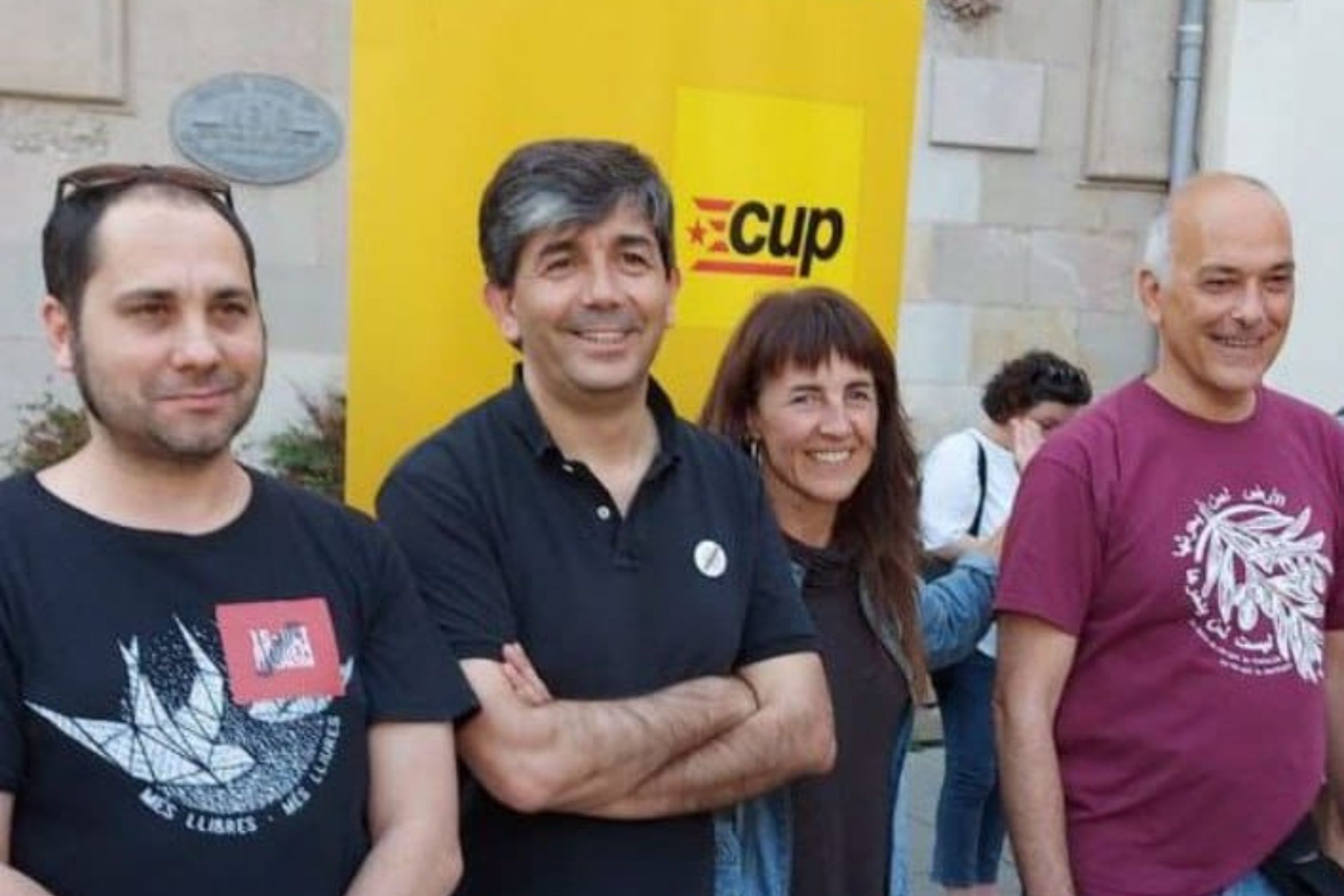 Pla general d'alguns dels més de dos mil manifestants que han tallat la C-17 a Gurb.