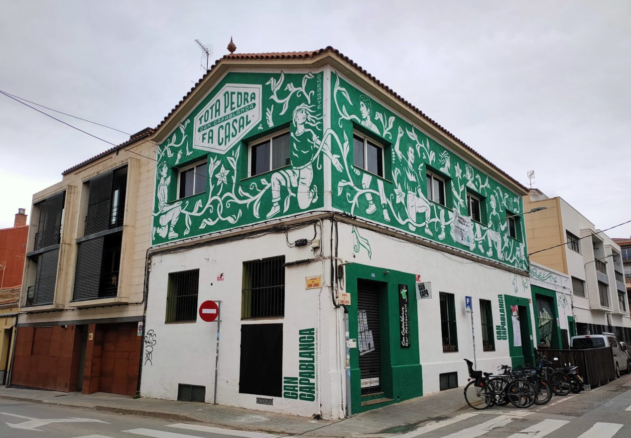 El casal atacat a Sabadell. Fotografia: Can Capablanca