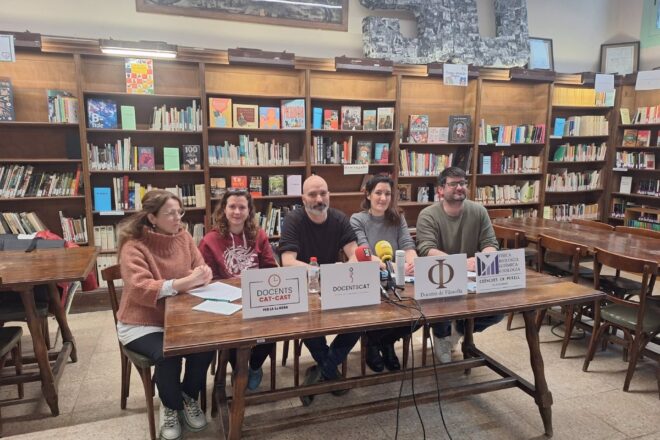 Docents de llengua, ciències i filosofia demanen a Educació de negociar els canvis en el currículum