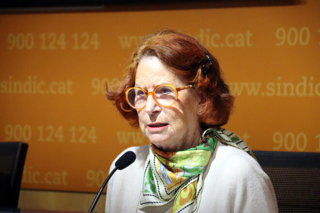 El parlament demana a la síndica de greuges que investigui morts, vexacions i abusos durant el servei militar espanyol