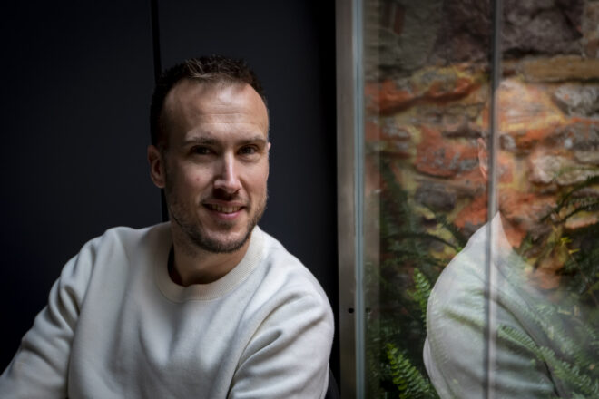 Arnau París presentarà el ‘Joc de cartes’ a partir de la temporada vinent