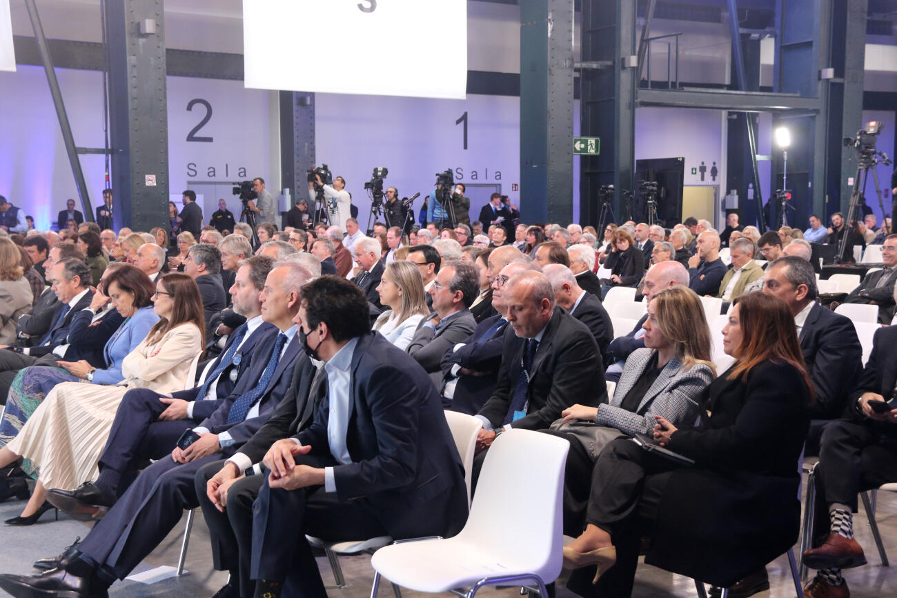 Junta general d'accionistes del Banc Sabadell a la Fira de Sabadell (fotografia: ACN / Maria Asmarat).