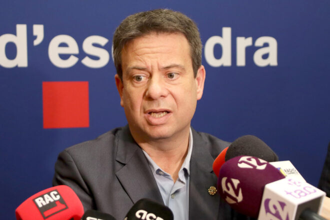 Els Comuns es querellen contra el batlle de Cambrils per la compra de material policíac israelià