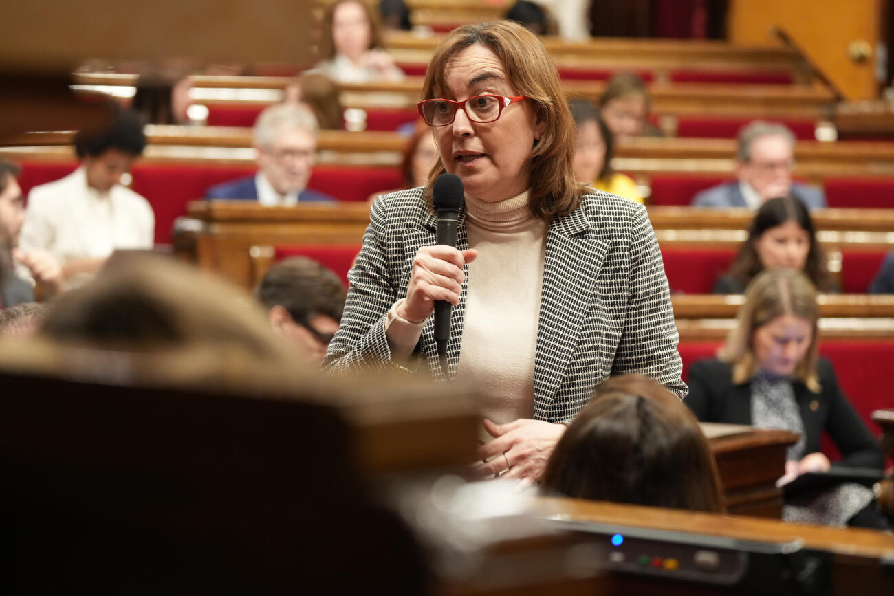 La consellera Sílvia Paneque, ahir al ple del Parlament de Catalunya (fotografia: ACN).