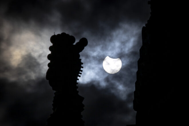 Simulacre de l’eclipsi solar total del 2026:  aquesta setmana es pot comprovar on veure’l