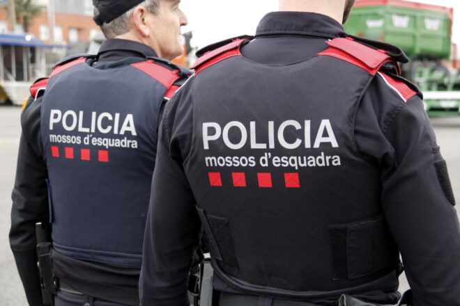 Els Mossos detenen dos joves per una agressió sexual al centre de Barcelona
