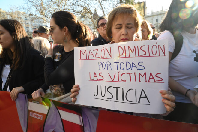 Les víctimes responen a la trucada desganada de Mazón: “Volem comparèixer a les Corts”