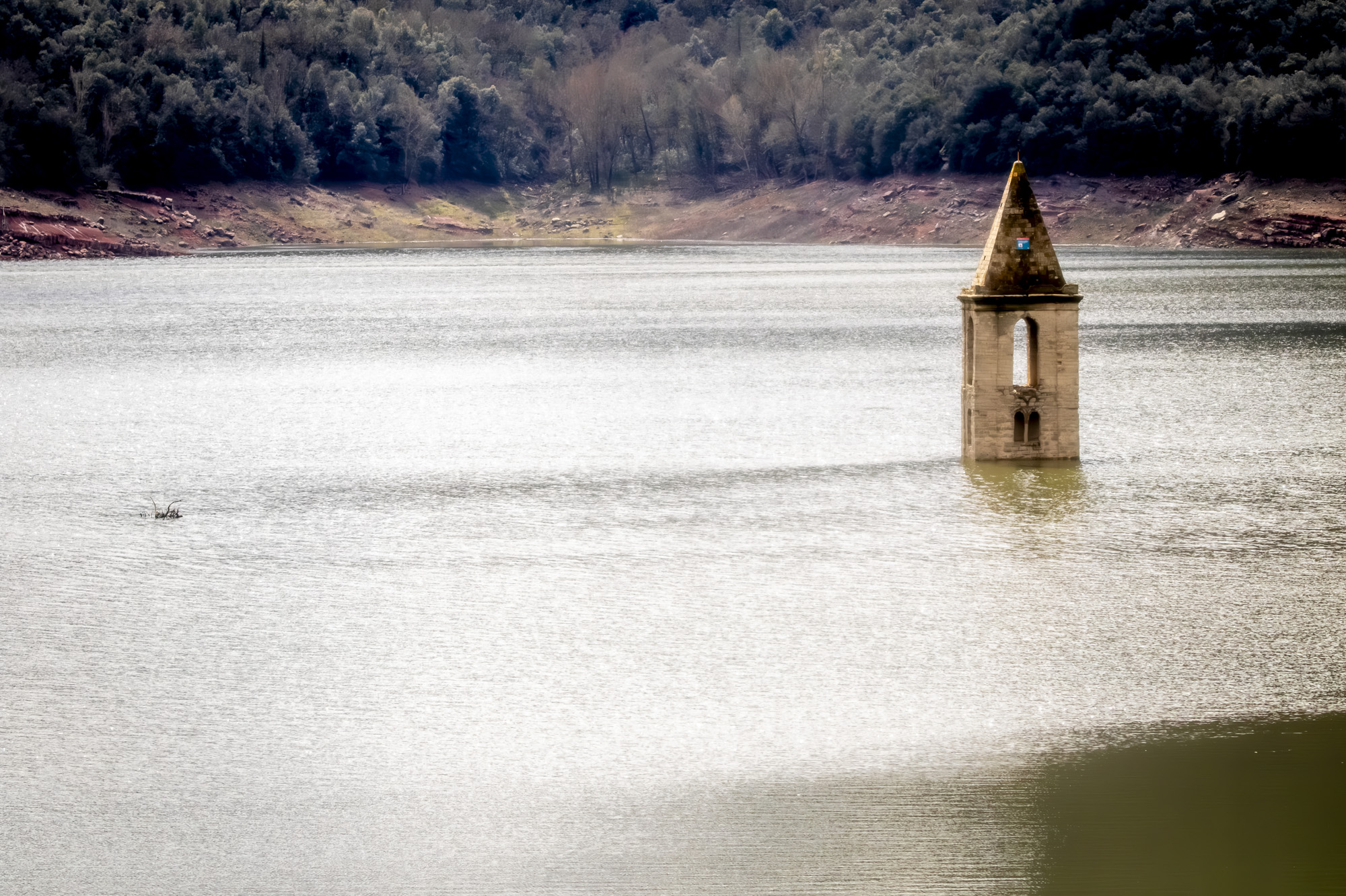 El pantà de Sau, en una imatge d'arxiu (fotografia: Albert Salamé).