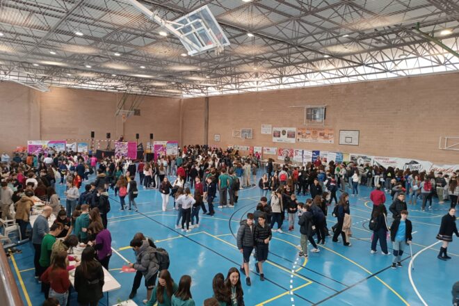 Picassent enceta les Trobades d’Escola Valenciana 2025 amb el lema “En valencià, lliures i amb orgull”