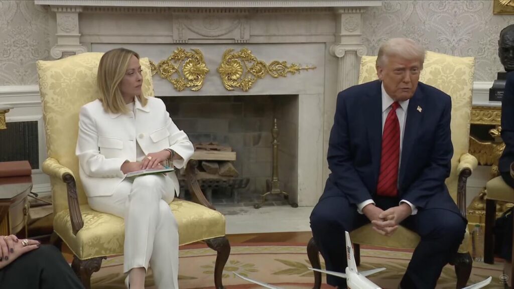 Donald Trump critica Giorgia Meloni pel seu suport al papa Lleó XIV: "Pensava que tenia coratge"