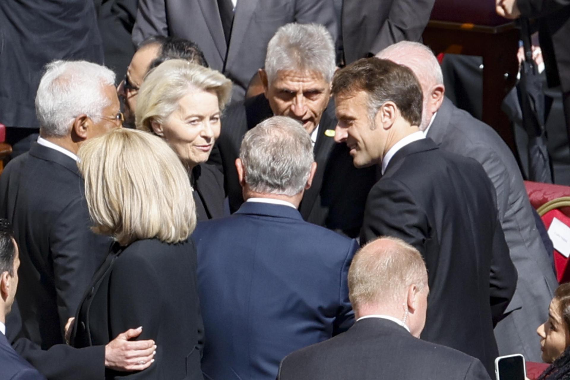 Von der Leyen es reuneix amb Zelenski a Roma i referma el suport a Ucraïna