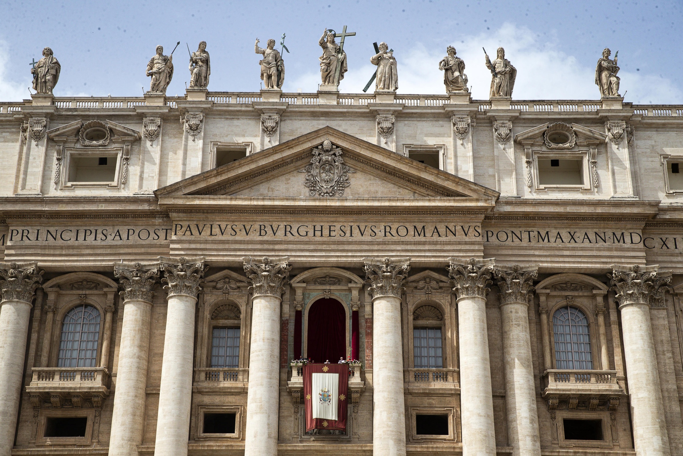 Missa, benediccions i una visita vice-presidencial: el frenètic darrer dia del papa Francesc