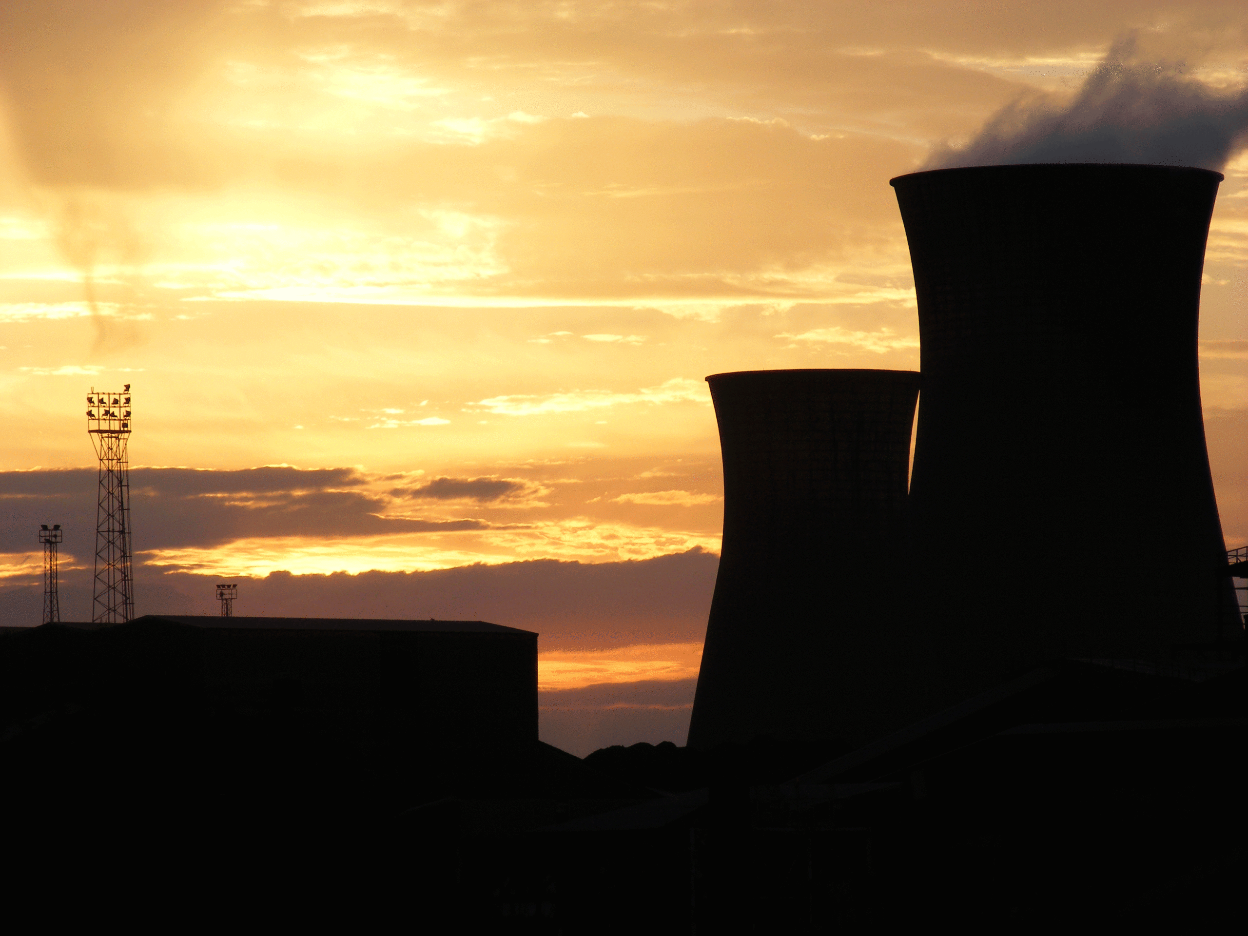 Vista de l'exterior de la siderúrgica d'Scunthorpe, a l'est d'Anglaterra (fotografia: Nick Parkin/Flickr).