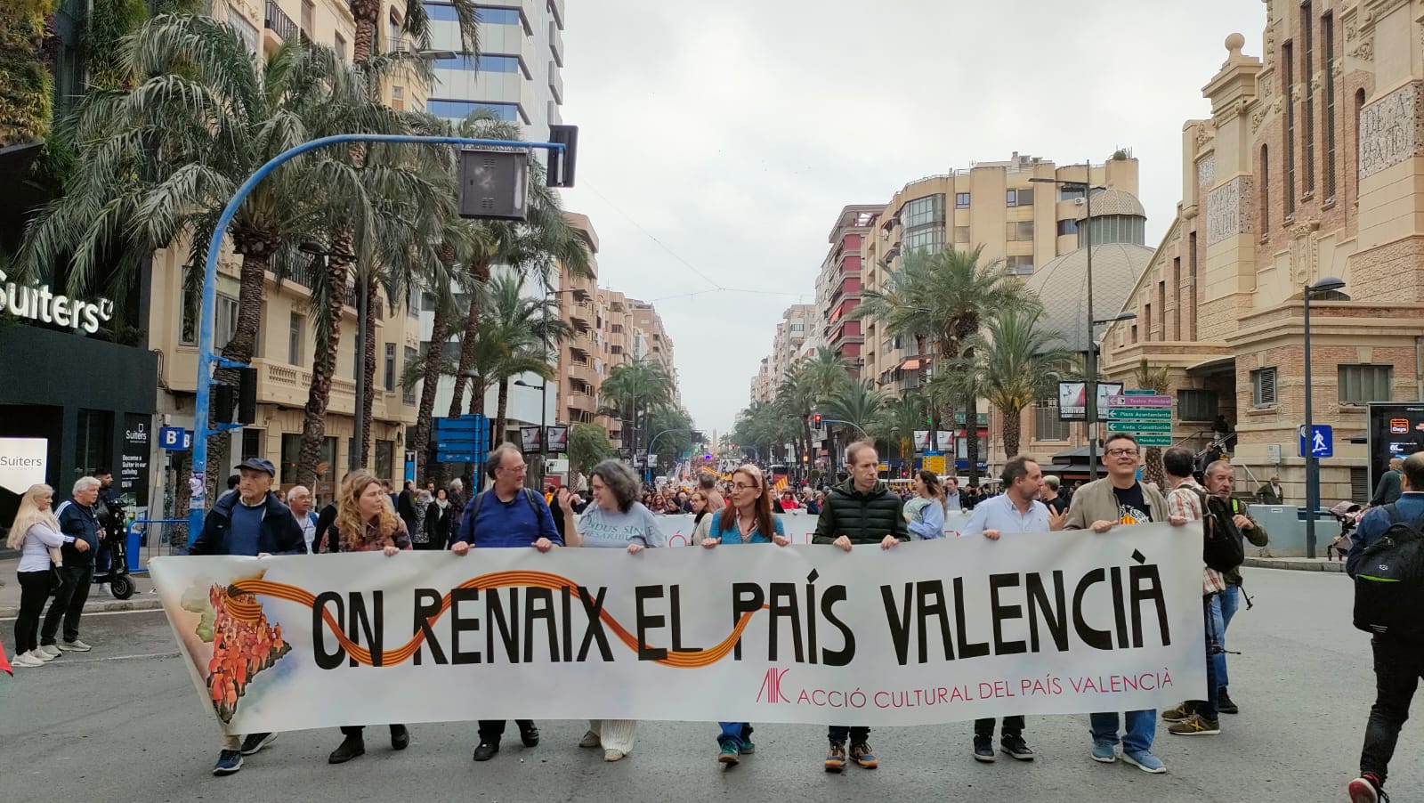 Manifestació a Alacant el 12 d'abril passat per a commemorar la batalla d'Almansa.