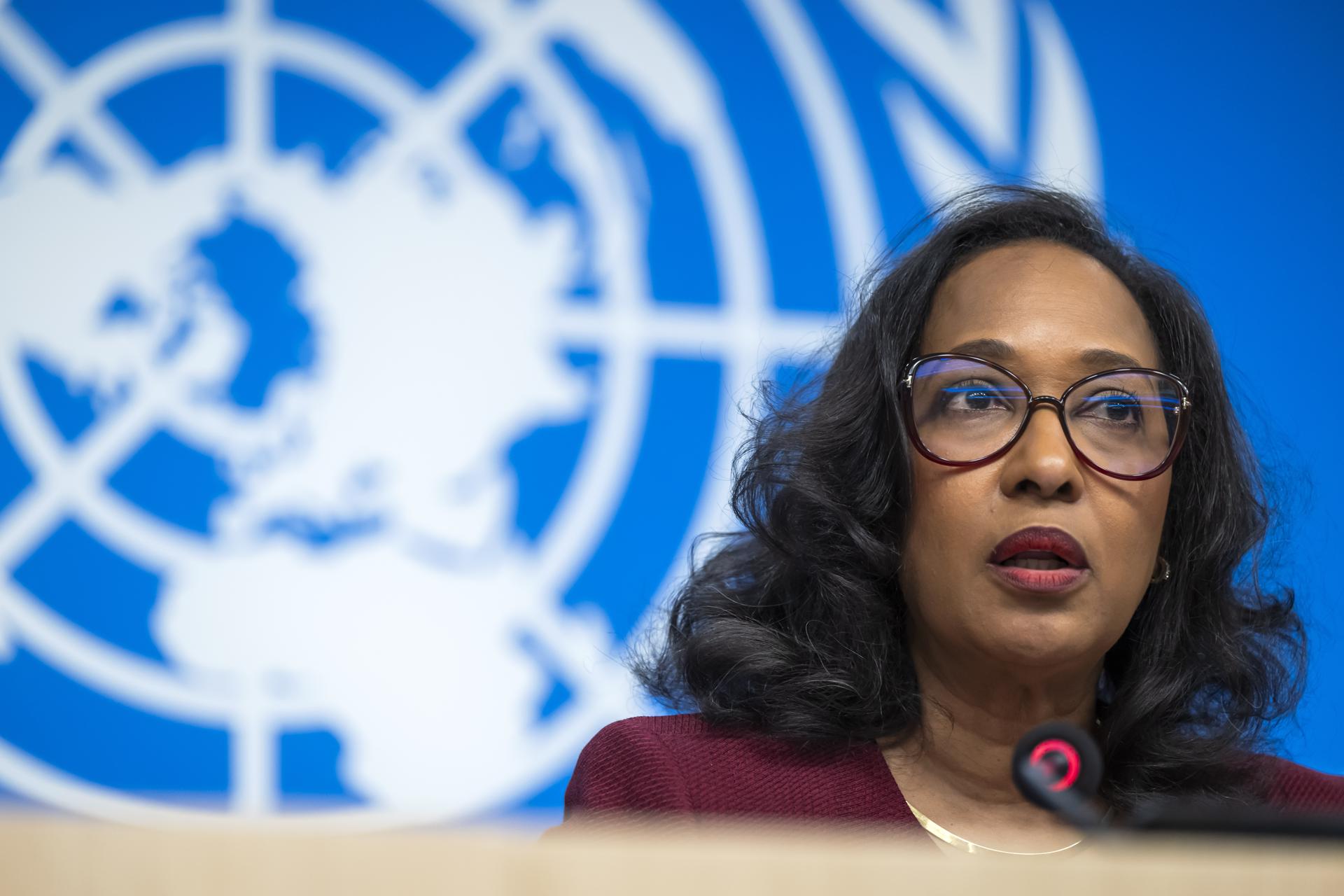 Pamela Coke-Hamilton, en un moment de la conferència de premsa (fotografia: EFE / EPA / Martial Trezzini).