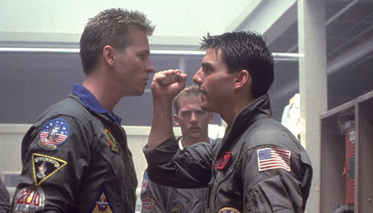 Val Kilmer en una escena de 'Top Gun', amb Tom Cruise.