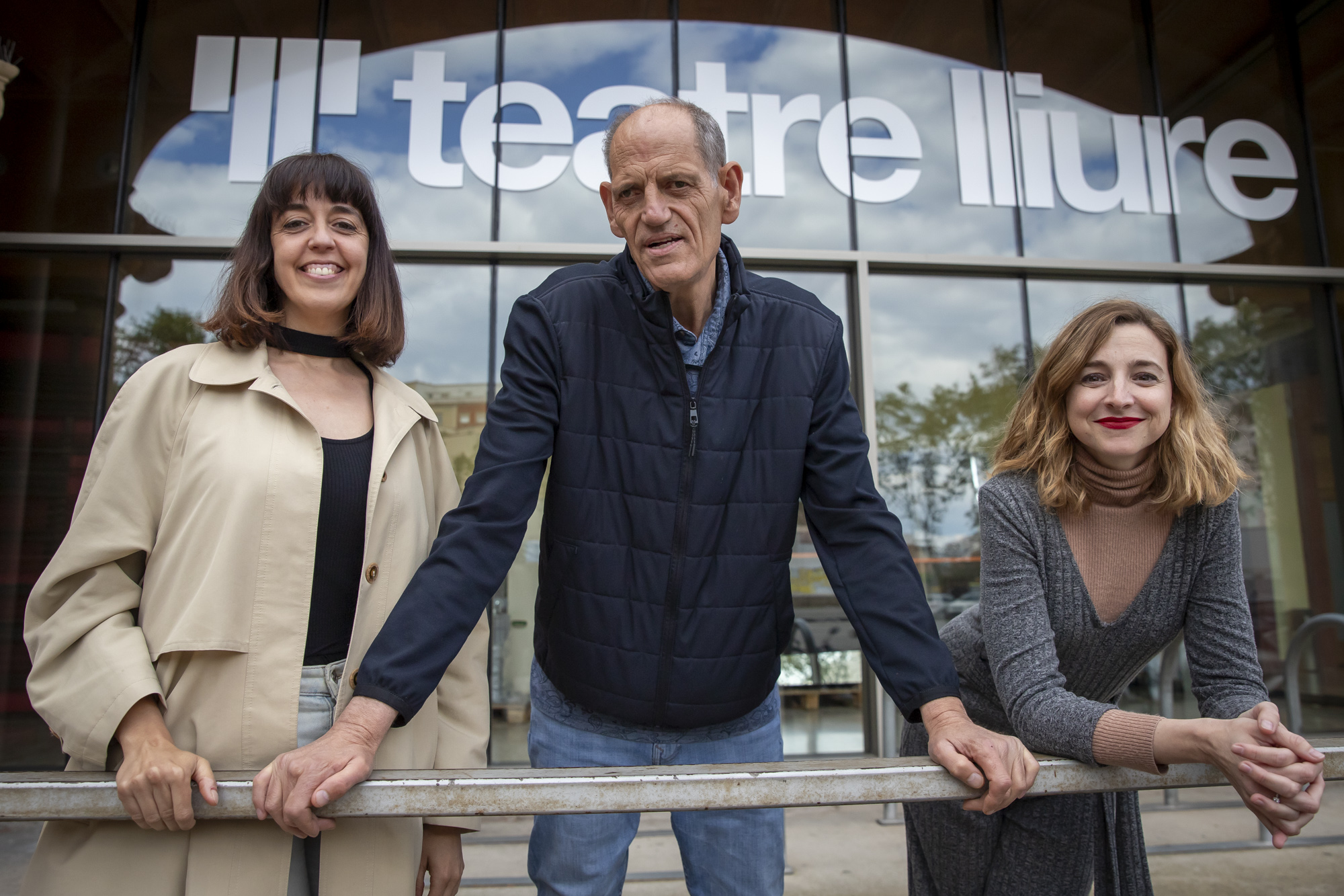 Clàudia Cedó, Jordi Galià i Anna Moliner al Teatre Lliure de Barcelona (fotografia: Albert Salamé).