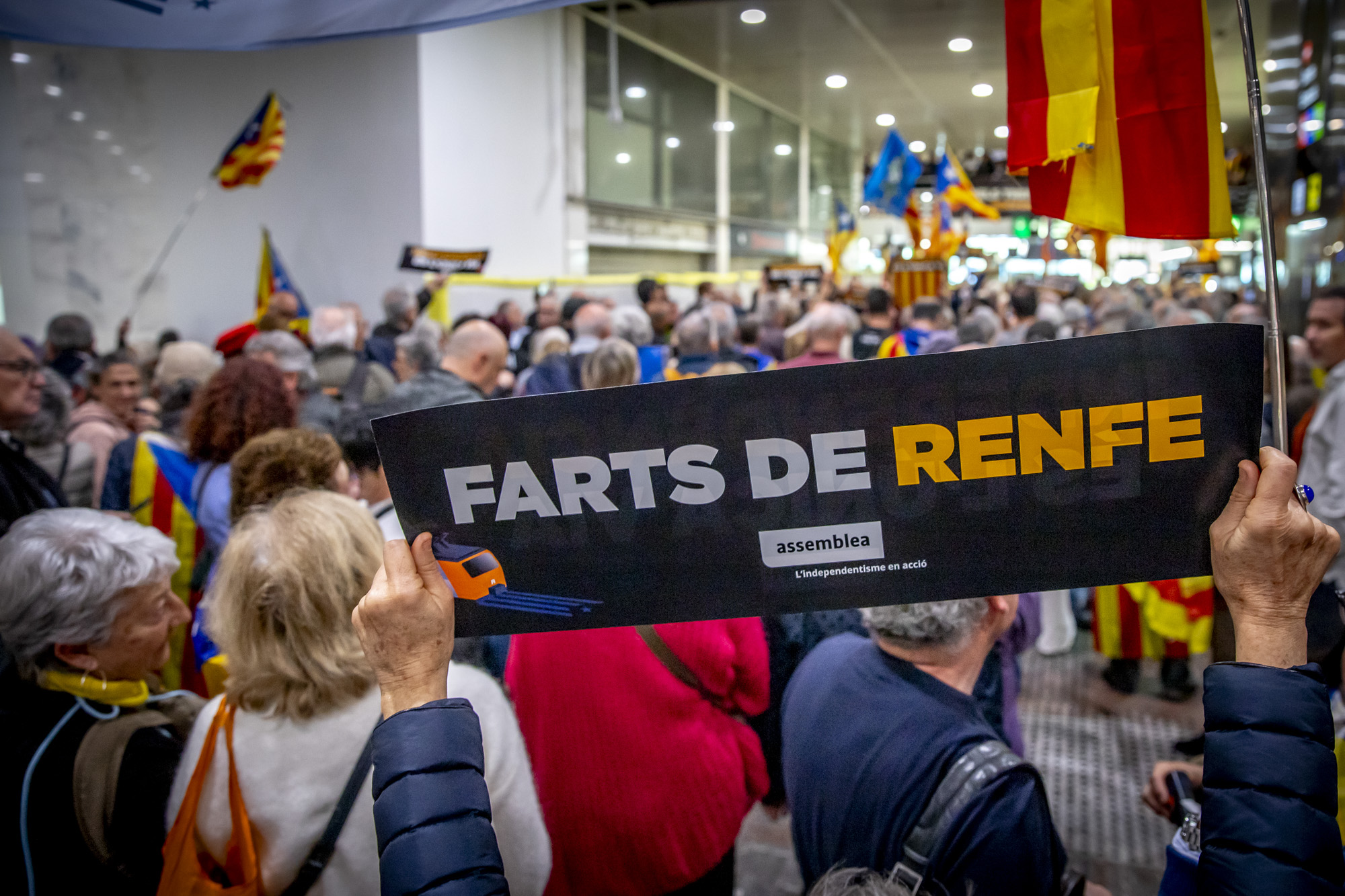 “Prou”: l’ANC i el Consell de la República convoquen una manifestació contra el deteriorament dels serveis públics