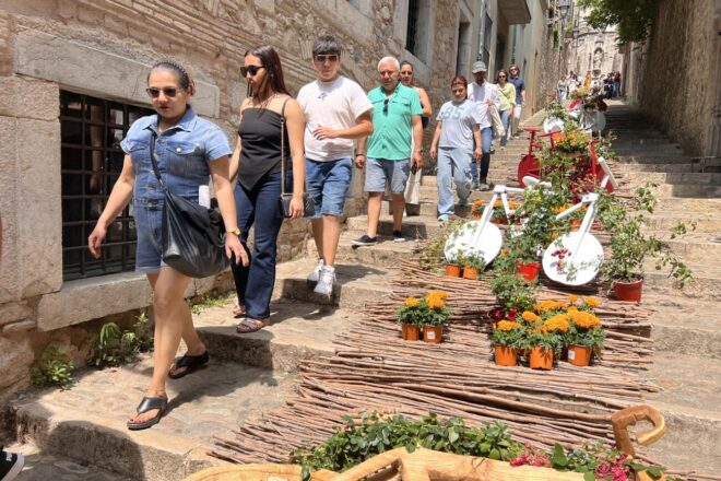 El jutjat tomba l’intent de frenar el català en un contracte de Temps de Flors de Girona