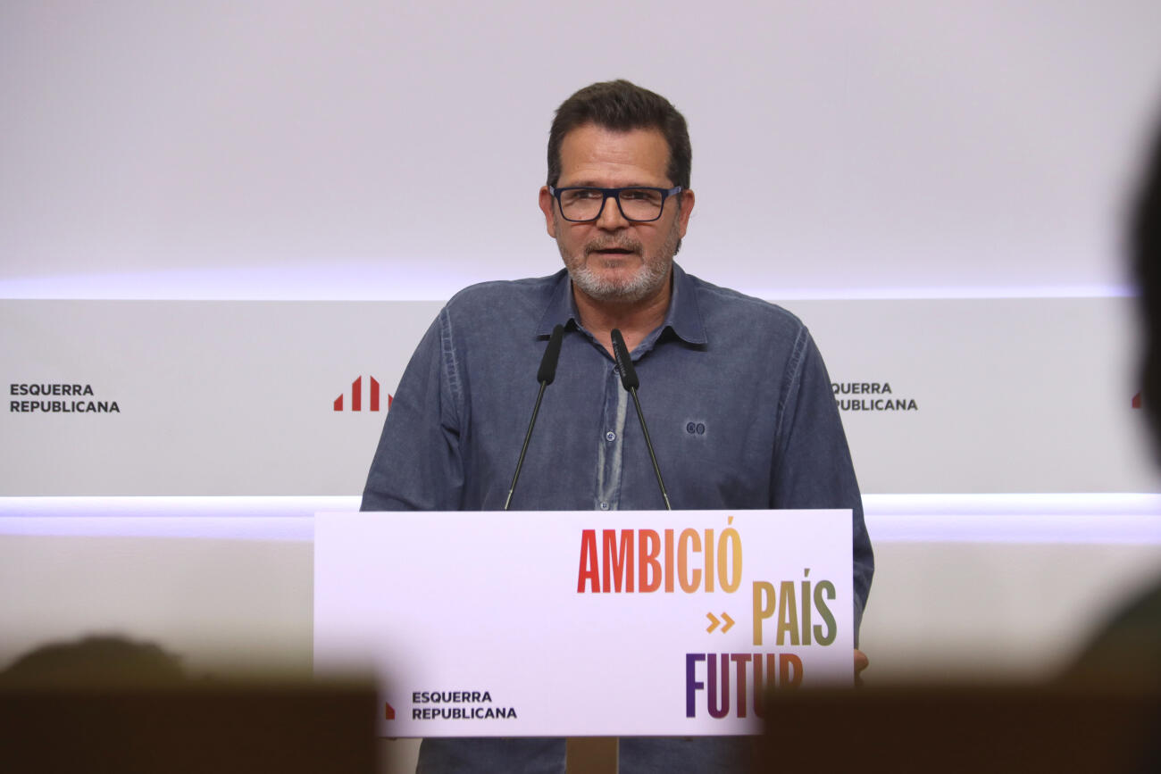 Isaac Albert, portaveu d'ERC, en conferència de premsa.