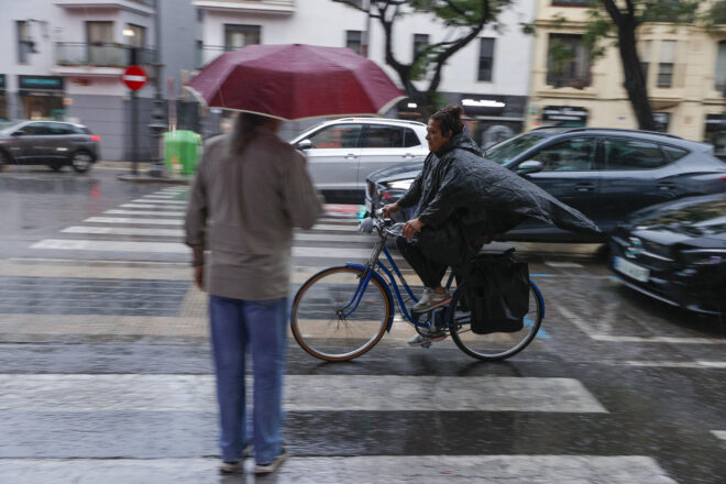 La pluja continua a bona part del país amb risc de tempestes i calamarsa