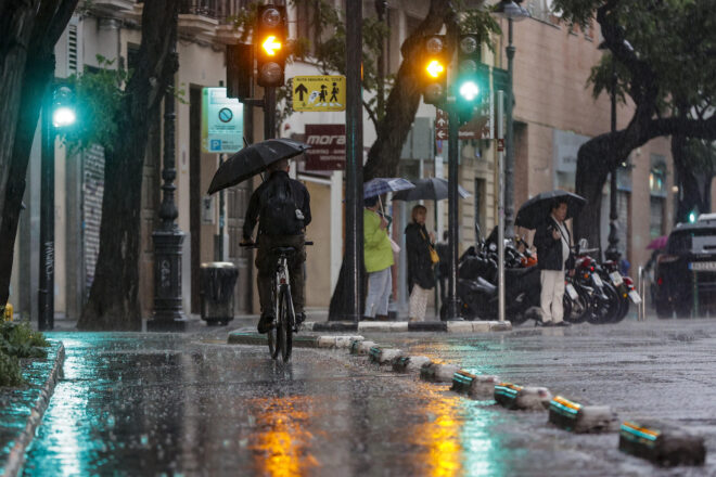 La gota freda descarrega avui amb força: tempestes intenses, risc d’inundacions i pedregades