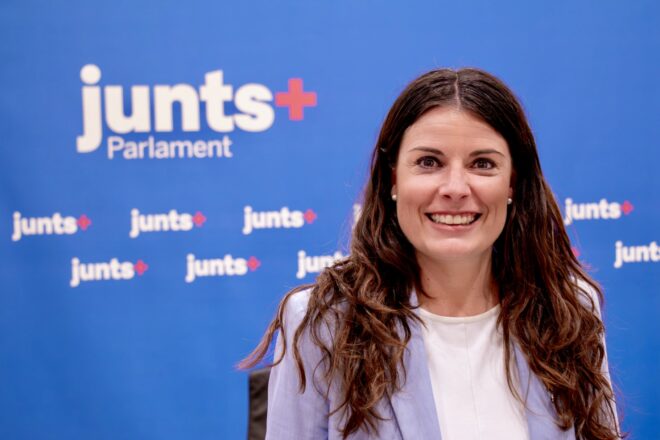 Mònica Sales: “El govern genera desconfiança amb la llengua pel procés de desnacionalització premeditat que fa”