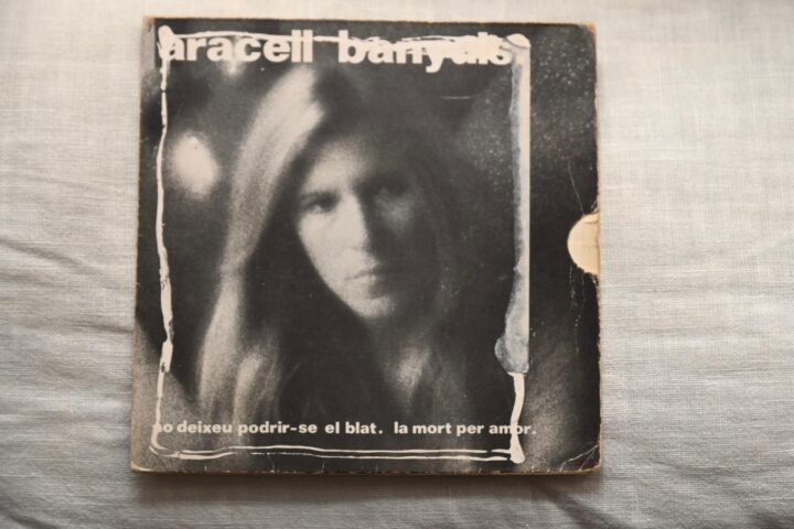 Portada de 'No deixeu podrir-se el blat', d'Araceli Banyuls. Fotografia: Prats i Camps