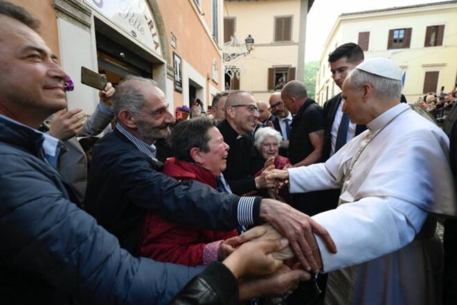 L’arquebisbat de Barcelona “desmenteix rotundament” un acord perquè el papa empri el català en la benedicció de la torre de Jesucrist